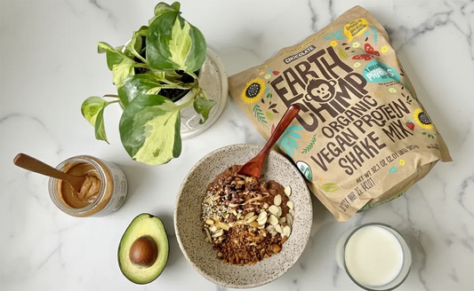 How to Add Fat to a Protein Shake for Fullness and Flavor